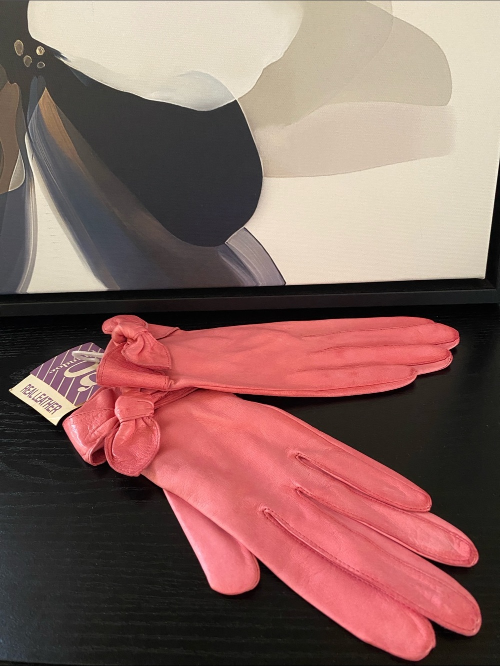 Beautiful Vintage Grandoe Pink Leather Gloves